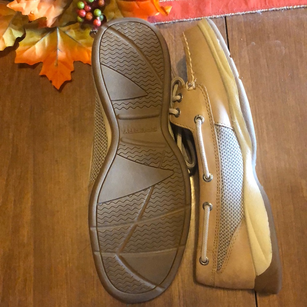 Sperry - Picture 3 of 3
